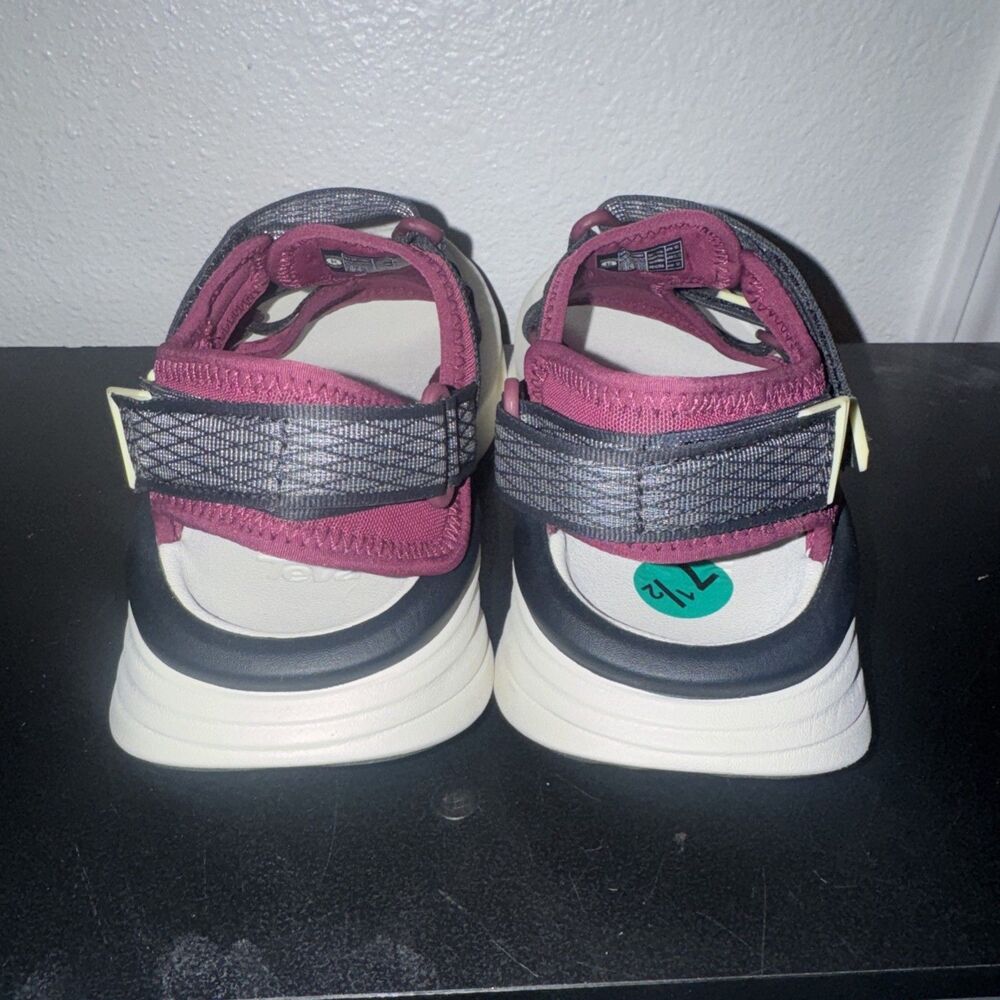 Teva Womens Aventrail R2T Trail Running Sandal Phantom Raspberry US Size 7.5 - Picture 4 of 7